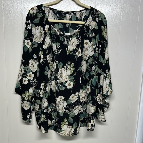 Zac & Rachel Black and Cream Floral 3/4 Sleeve Blouse - Picture 1 of 12